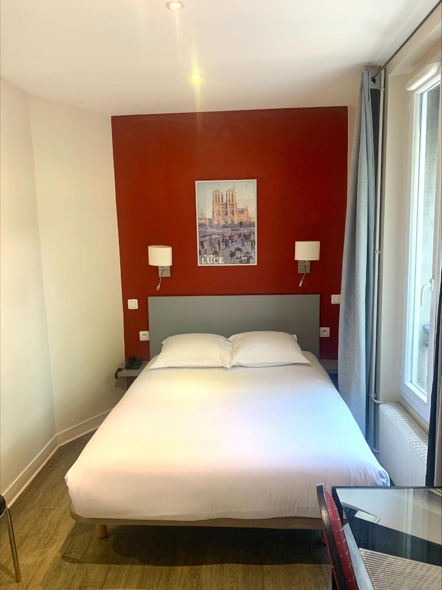 Hipotel Paris Belgrand Mairie Du 20Eme Exterior photo